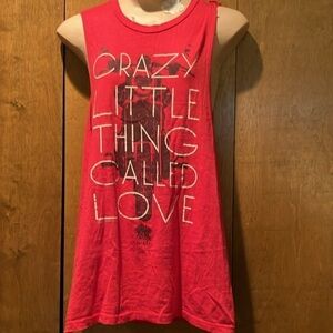 Queen Muscle Tee Size Medium